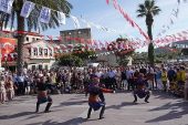 Çeşme Festivali “Akdeniz" temasıyla büyük bir coşkuyla başladı