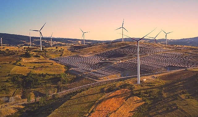 Aydem Yenilenebilir Enerji, Yeni Mor Kanatlarıyla Uşak'taki Rüzgâr Kurulu Gücünü İki Katına Çıkardı