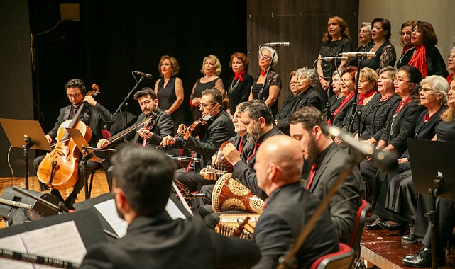 Bilge Çınarlar'dan Türk Sanat Müziği Konseri