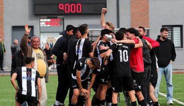 Burhaniye Belediyespor U-18 Futbol Takımı, Balıkesir İl Şampiyonası'nda gösterdiği başarılı sonuçlarla üst üste 2. kez Türkiye Şampiyonası'na katılma hakkı kazandı