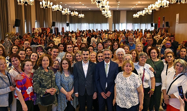 Çankaya Evleri Yıl Sonu Sergileri” Çankaya Belediye Başkanı Hüseyin Can Güner’in ziyaretiyle sona erdi