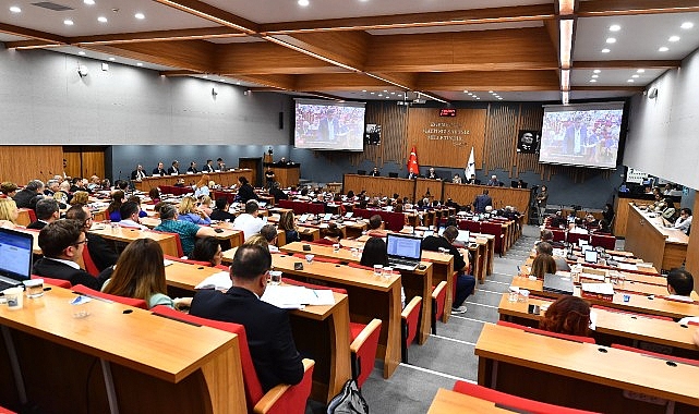 İzmir Büyükşehir Belediyesi ana hizmet binası için plan değişikliği