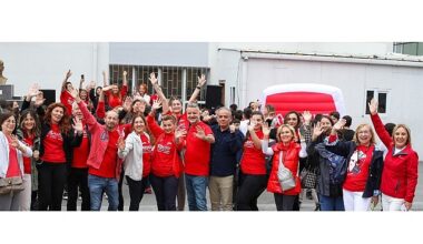 Keller Williams Kent Ofisi, Hatice Mehmet Ekşioğlu Okulu İçin RED DAY’de Kolları Sıvadı!