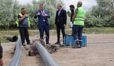 Sivas Belediye Başkanı Dr. Adem Uzun bir yandan tebrik ziyaretlerini kabule devam ederken bir yandan da saha çalışmalarına hız kazandırdı